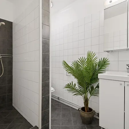 Nordic Host - Center 2 Bed / 2 Bath - Skippergata - 3 Minutes From Station
