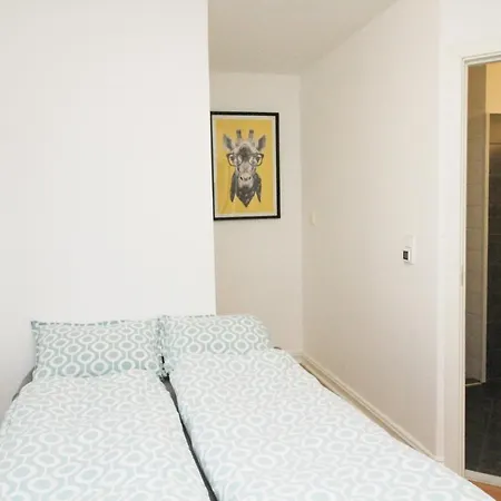 Apartment Nordic Host - Center 2 Bed / 2 Bath - Skippergata - 3 Minutes From Station *